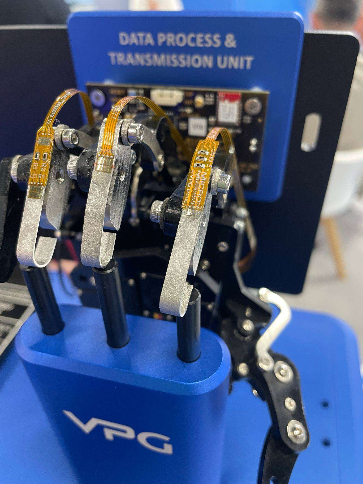 Humanoid robot arm and joint detail